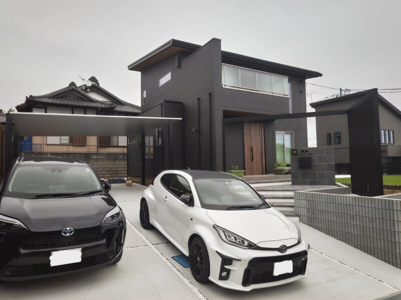 傾斜のある駐車場・アプローチの事例